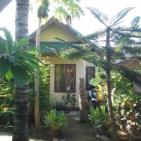 סנגיגי Arnel Bungalows מראה חיצוני תמונה