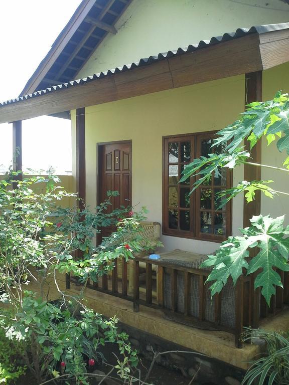 סנגיגי Arnel Bungalows מראה חיצוני תמונה